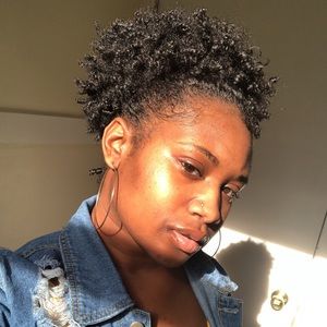 Meet your Posher, Victoria